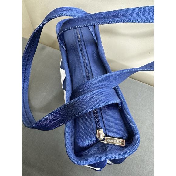 Maggie Bags Seatbelt Purse Volkswagen VW Blue White Shoulder Logo Charms - Picture 8 of 11